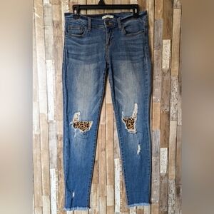 SP Black Label Distressed WLeopard Print Low Rise Ankle Jeans